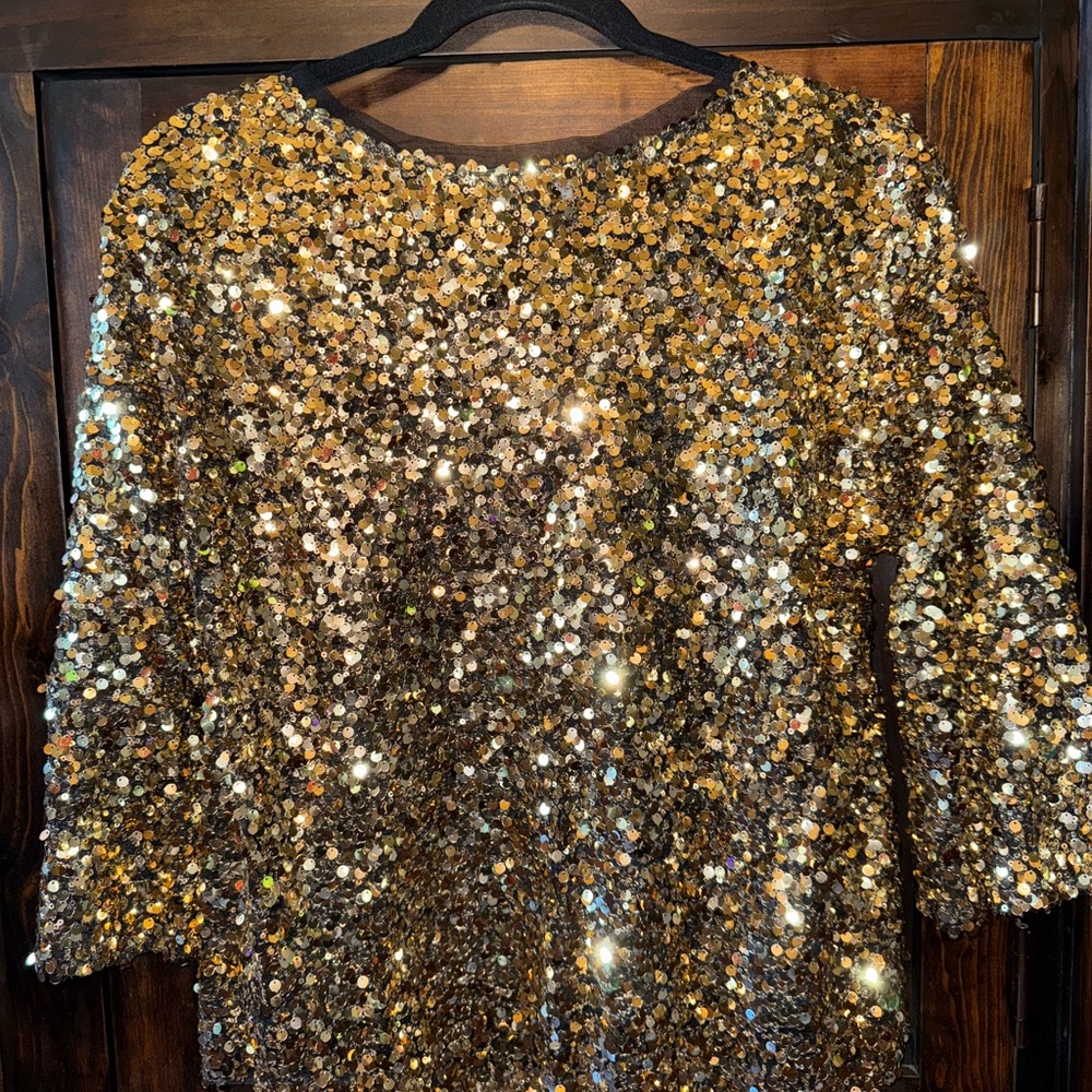 Lulu's Gold Sequin Blouse - Picture 4 of 4